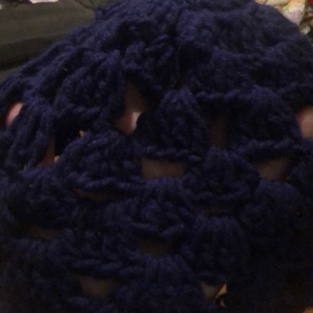 Knitted hat - Picture 2 of 4